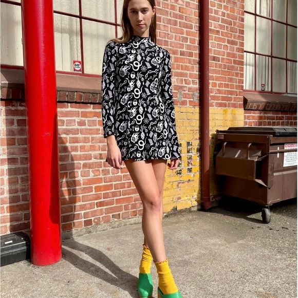 NWT Nooworks Tonya “While Odin Sleeps” - Picture 2 of 3